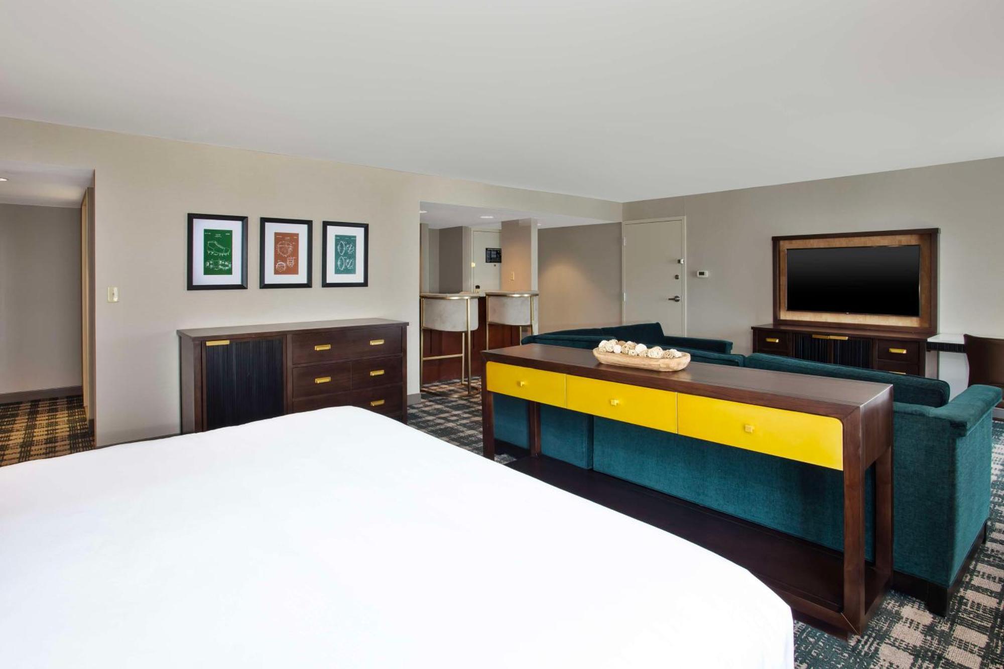 Doubletree By Hilton