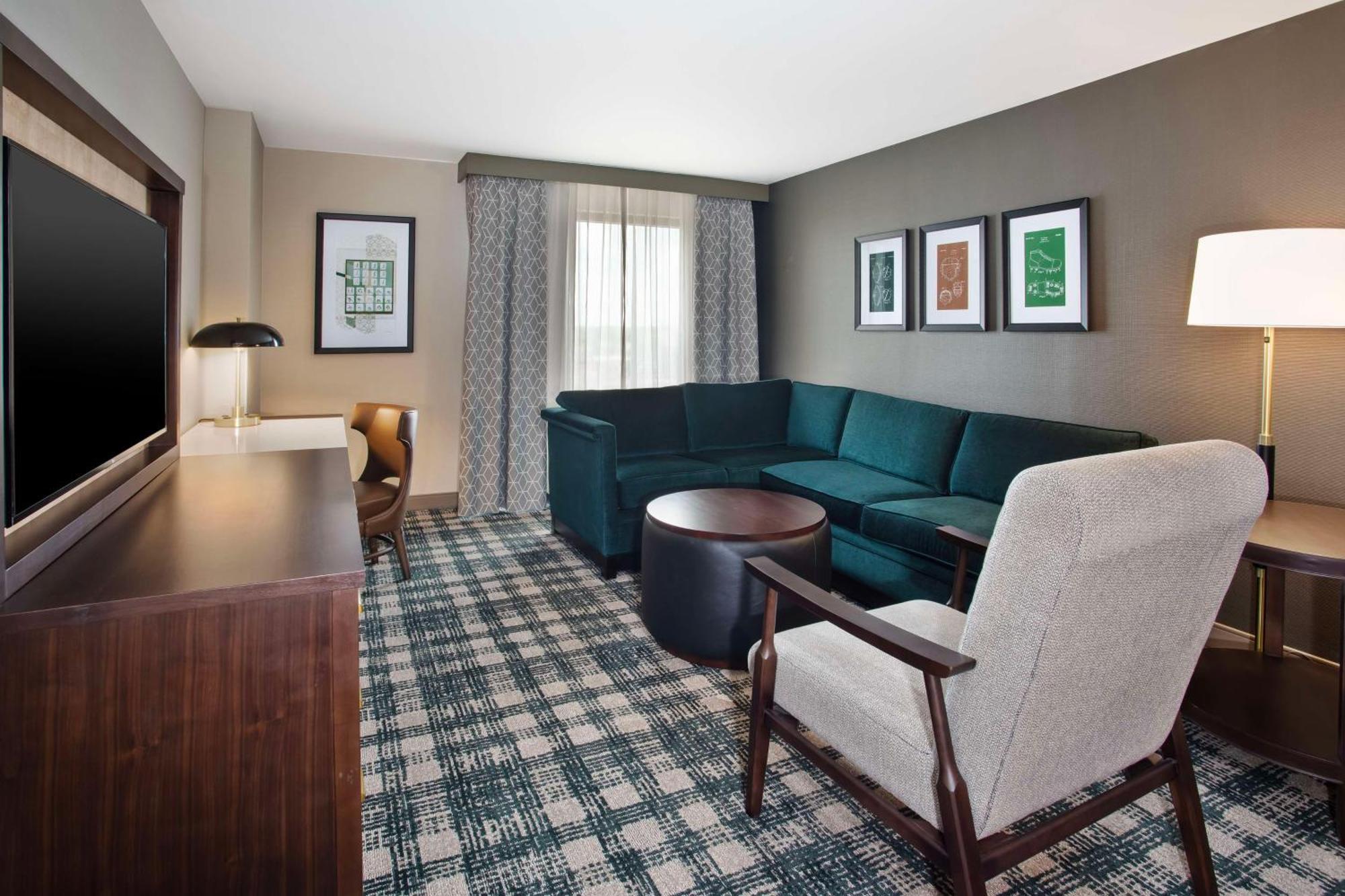 Doubletree By Hilton Hotel